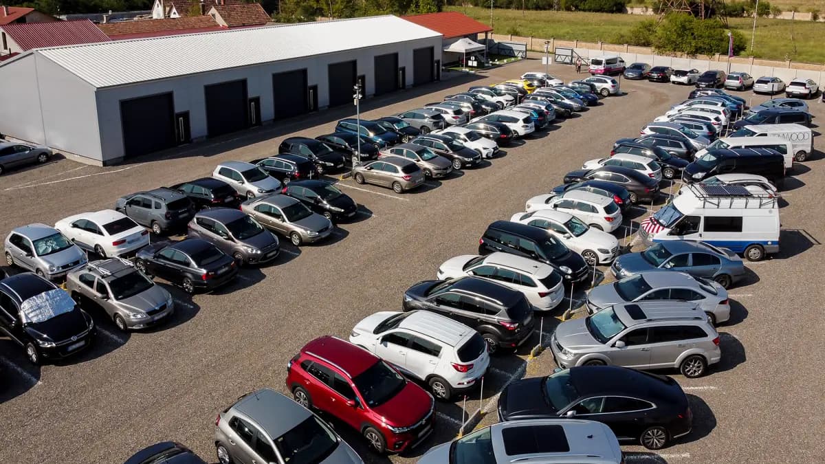 Ferihegy parkolás – Hogyan válassz biztonságos reptéri parkolót?