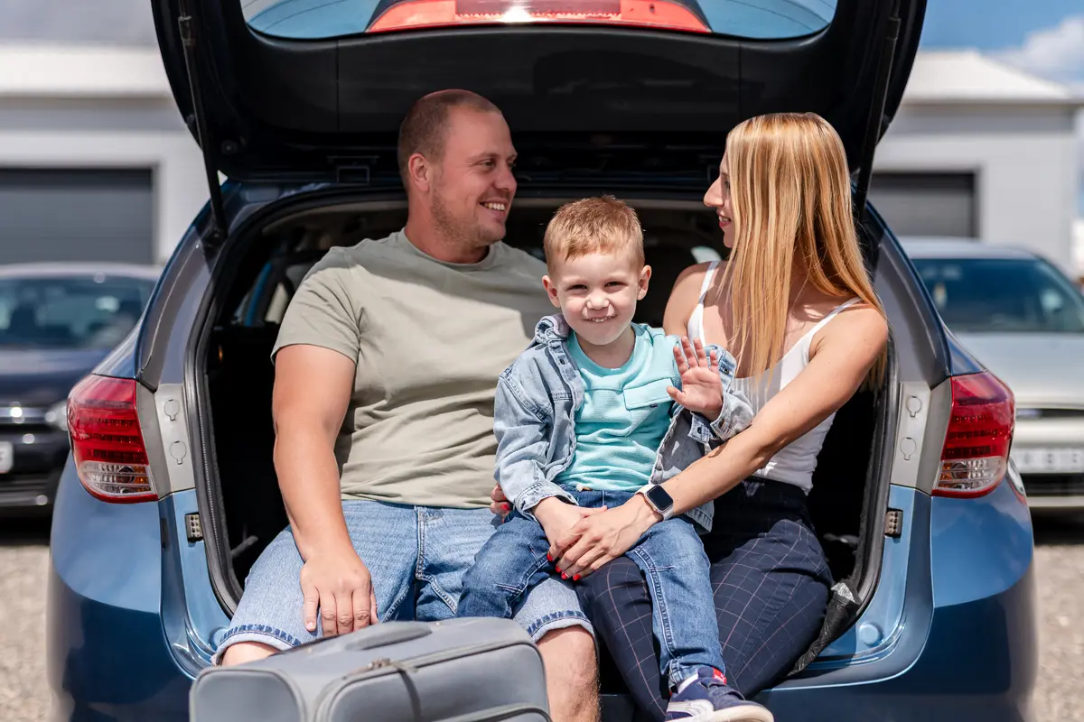 Reptéri parkolás transzferrel: biztonságos, kényelmes és stresszmentes megoldás